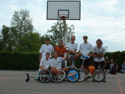 Basket  monocycle, Woodstower 2002